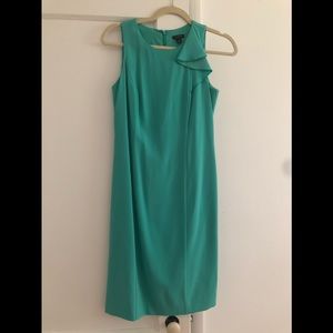 Ann Taylor green shift dress